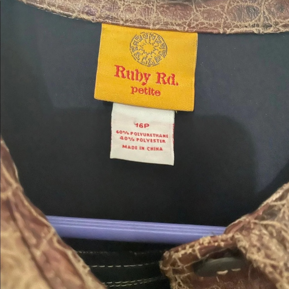 Adorable Ruby Rd. Jacket 16P - Picture 3 of 3